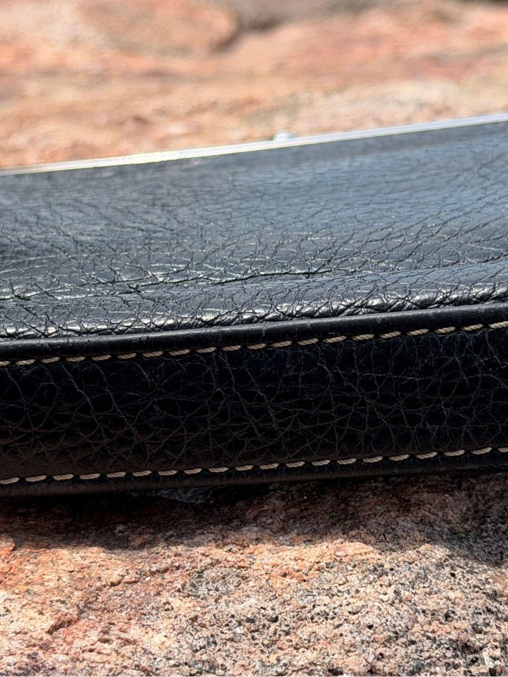 Dooney & Bourke Black Pebbled Leather KissLock Wallet Coin Purse Red Leather EUC - Picture 4 of 11